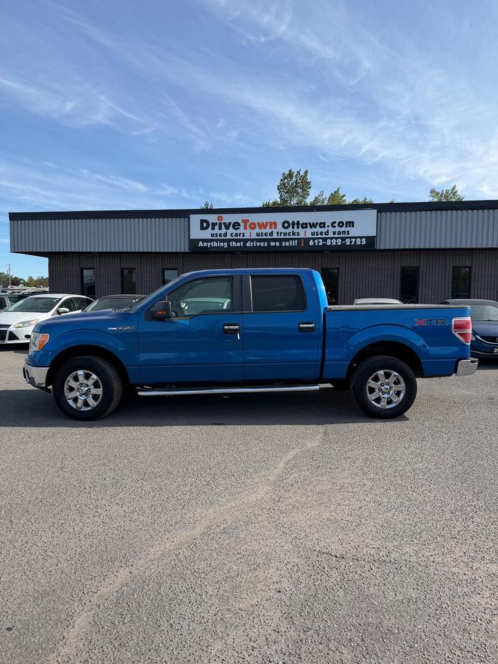 2013 Ford F-150 XLT Photo1