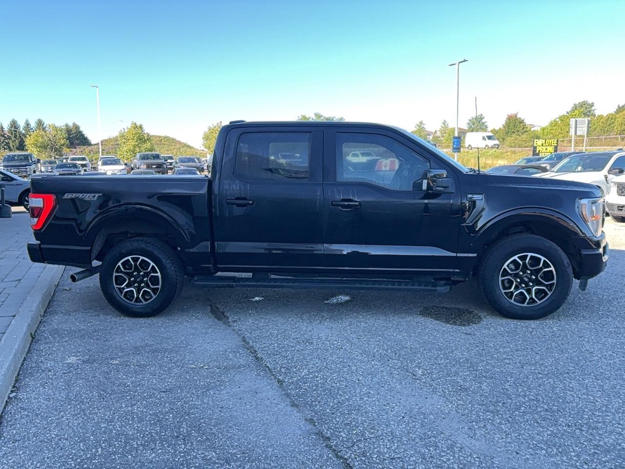 2022 Ford F-150 LARIAT, 502A, SPORT, MAX TOW, 360-CAMERA, LOCAL! Photo3