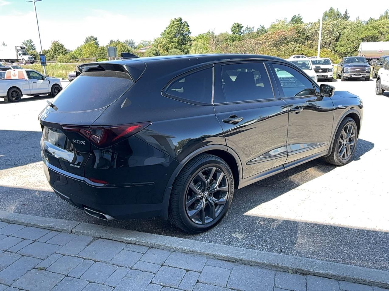 2023 Acura MDX LOCAL TRADE! SH-AWD A-SPEC, LEATHER, ROOF, LOADED! Photo4