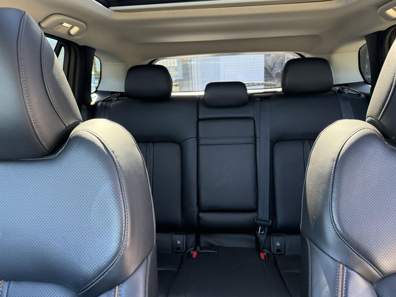 2023 Mazda CX-50 GT! LIKE NEW! WELL MAINTAINED, LOCAL, LOADED! Photo
