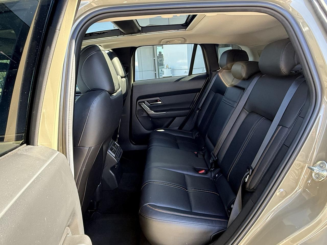 2023 Mazda CX-50 GT! LIKE NEW! WELL MAINTAINED, LOCAL, LOADED! Photo