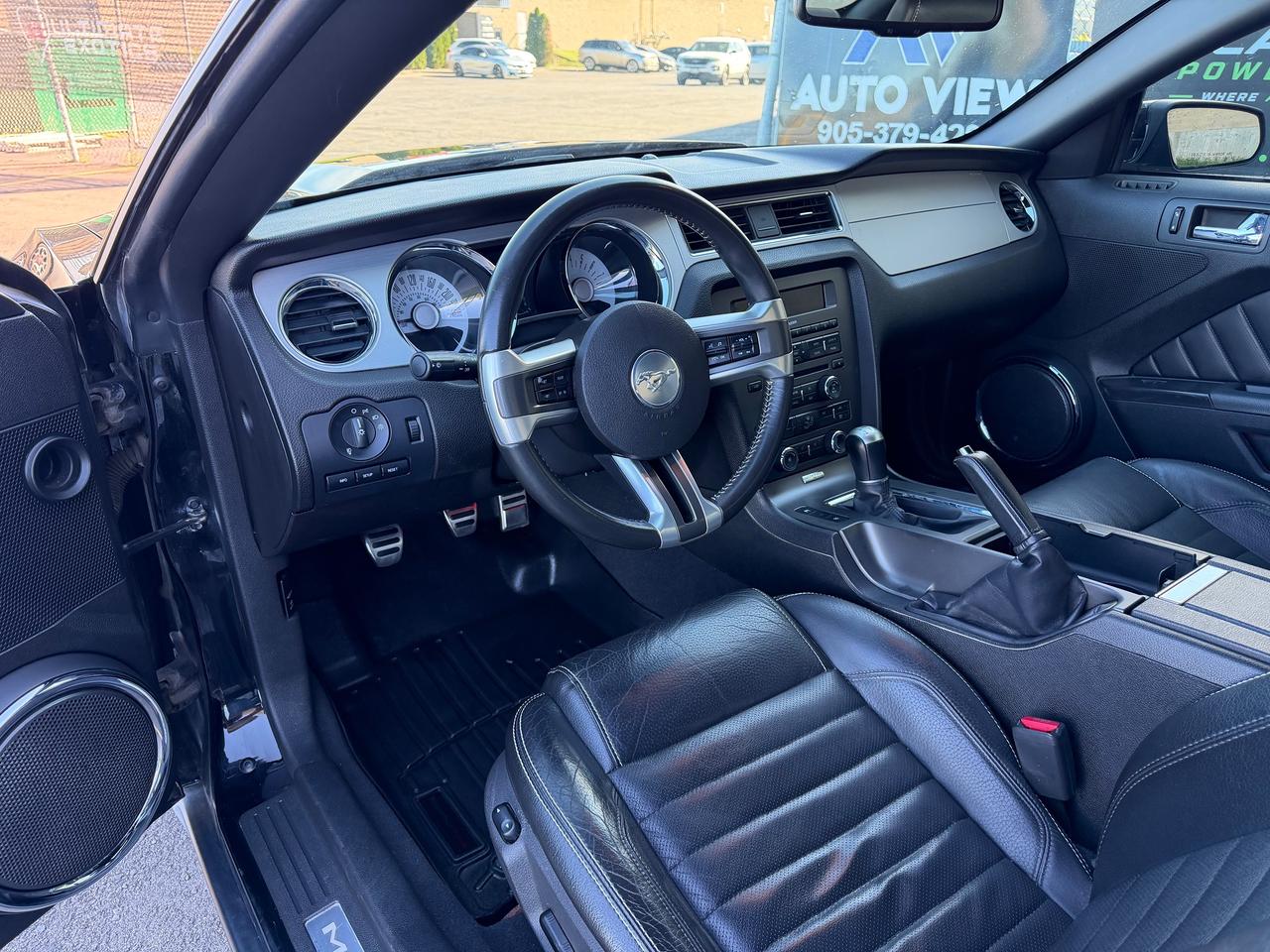 2010 Ford Mustang GT Coupe  *5 SPEED MANUAL* Photo