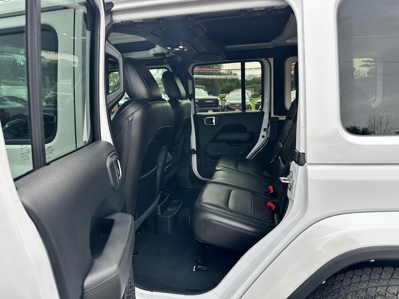 2023 Jeep Wrangler SaharaAltitude4X4 2.0L HTD-Leather NAV Alpine XM Photo