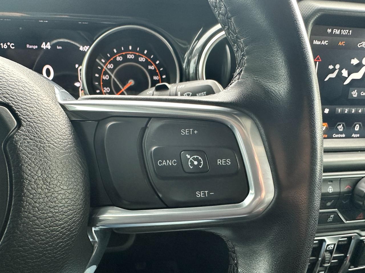 2023 Jeep Wrangler SaharaAltitude4X4 2.0L HTD-Leather NAV Alpine XM Photo