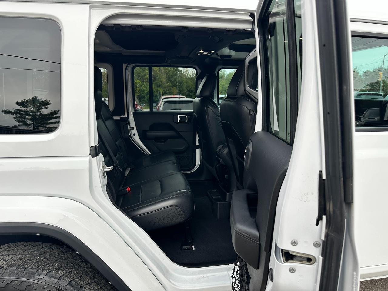2023 Jeep Wrangler SaharaAltitude4X4 2.0L HTD-Leather NAV Alpine XM Photo