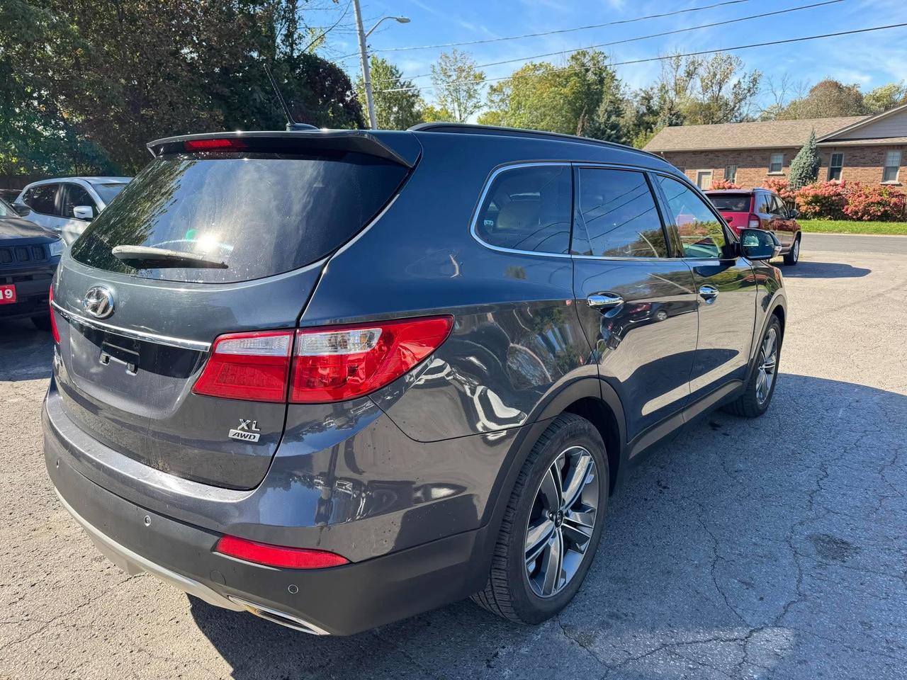 2016 Hyundai Santa Fe XL AWD 4dr 3.3L Auto Limited w/6-Passenger Photo