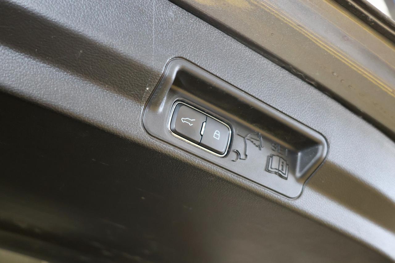 2021 Ford Explorer Limited Hybrid 4WD - BLINDSPOT|NAV|CAMERA|LANEKEEP Photo