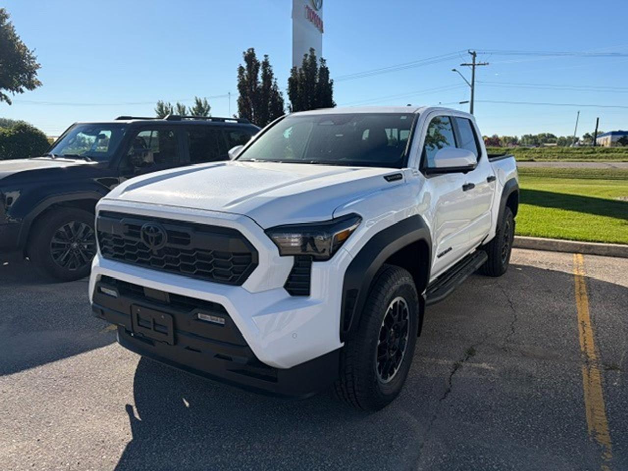 2026 Toyota Tacoma Double Cab HYBRID OFF ROAD DOUBLE CAB Photo