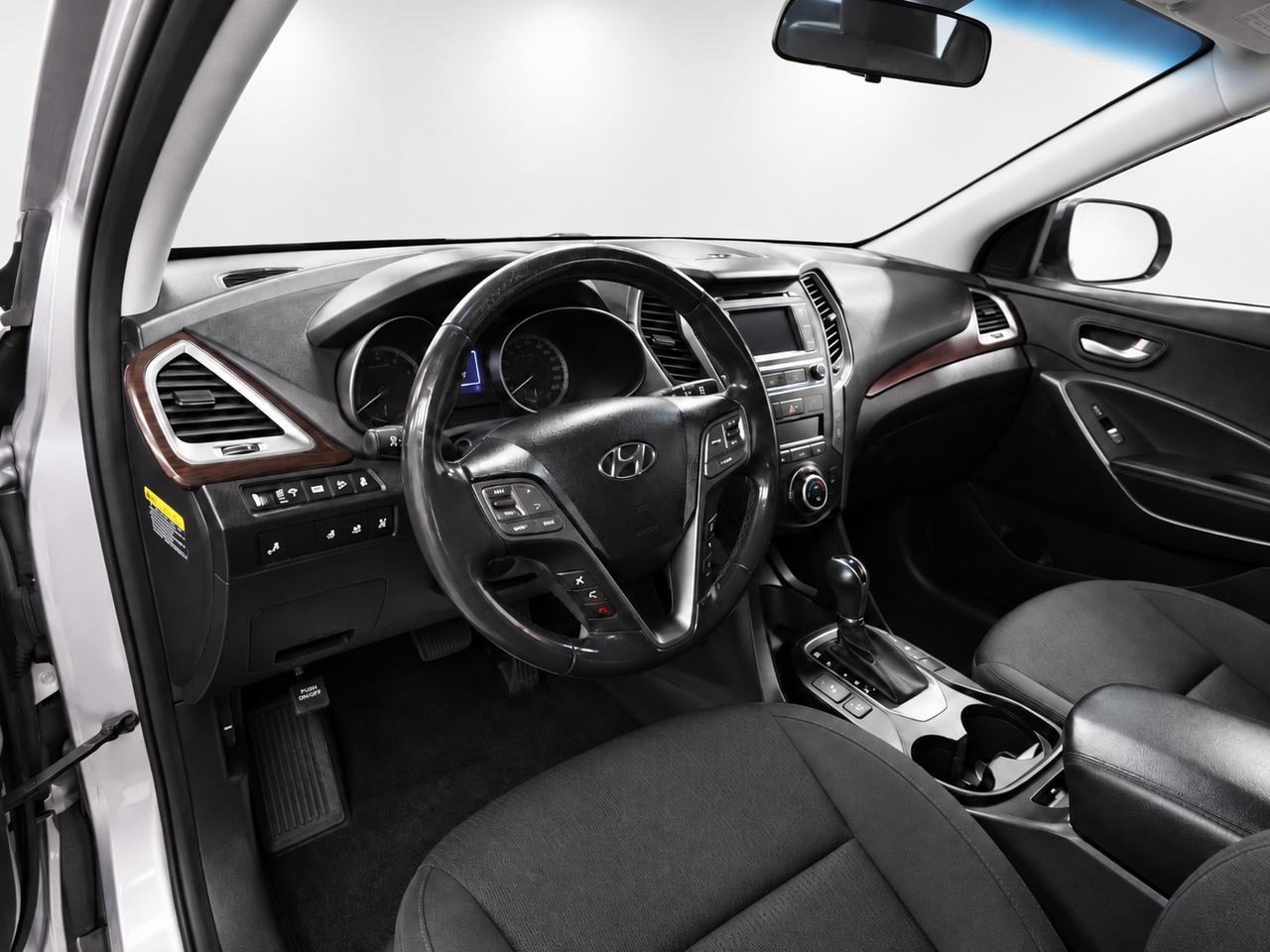 2017 Hyundai Santa Fe XL PREMIUM XL,AWD,7 PASS,DEALER MAINTAINED,0 CLAIM Photo