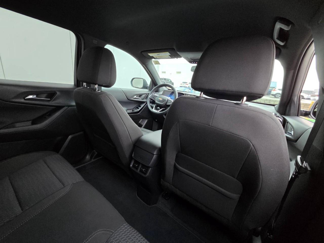 2026 Chevrolet Equinox AWD LT Photo