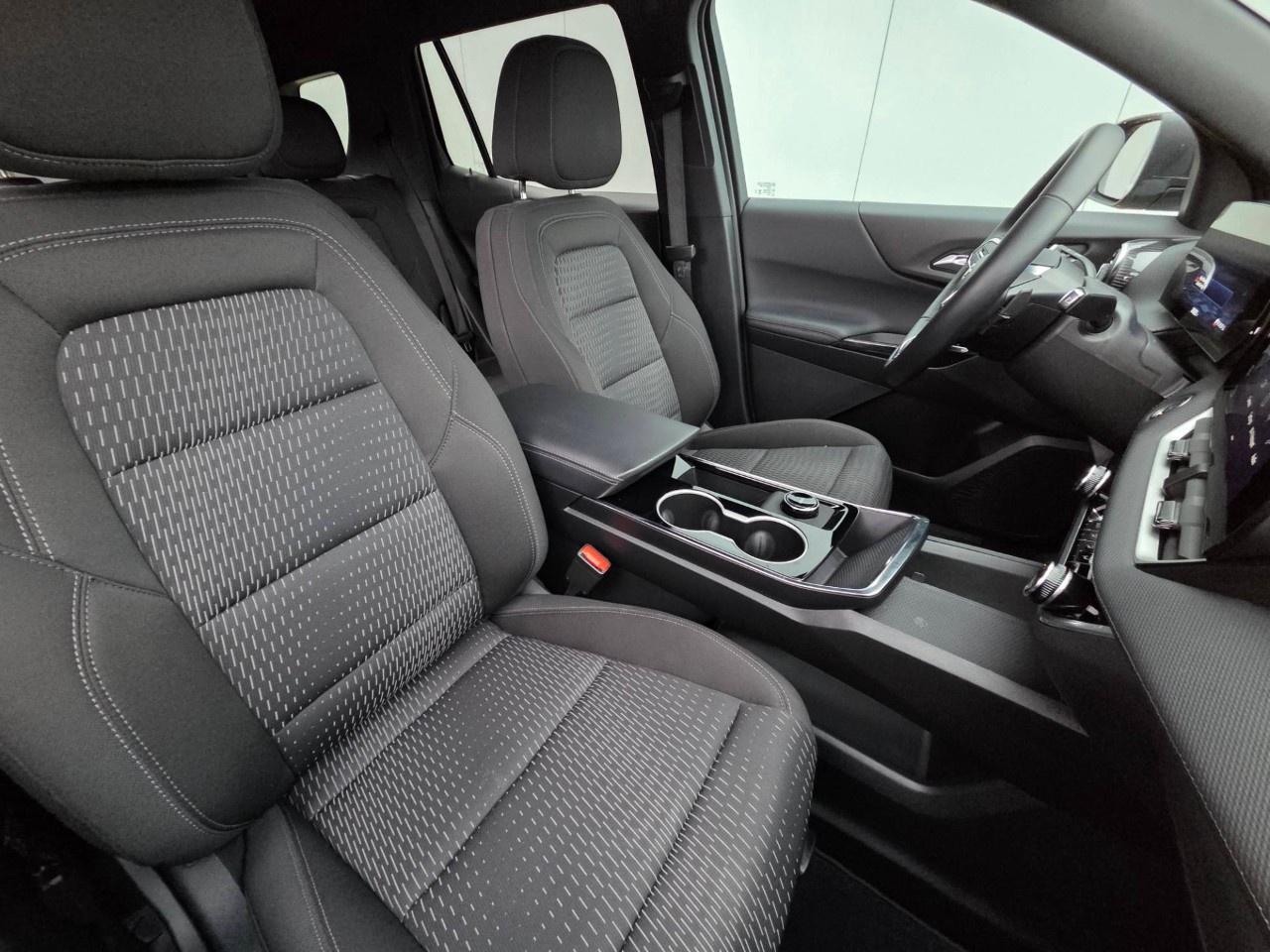 2026 Chevrolet Equinox AWD LT Photo