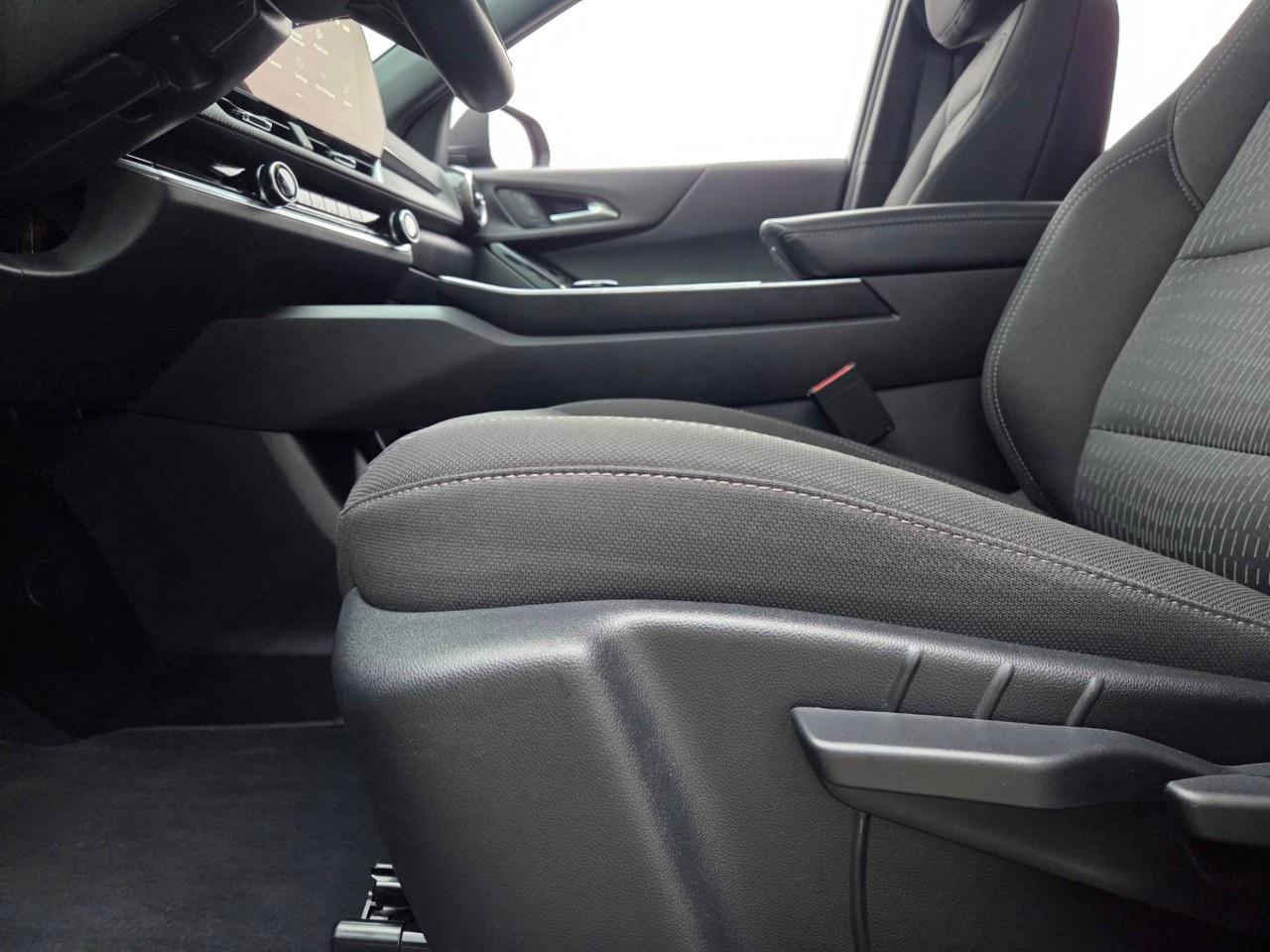 2026 Chevrolet Equinox AWD LT Photo