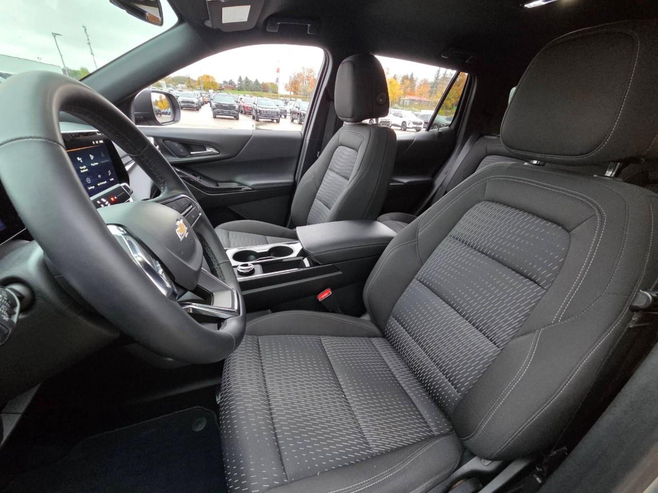 2026 Chevrolet Equinox AWD LT Photo
