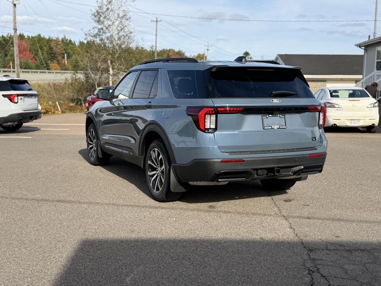 2027 Ford Explorer ST-Line 4WD Photo4