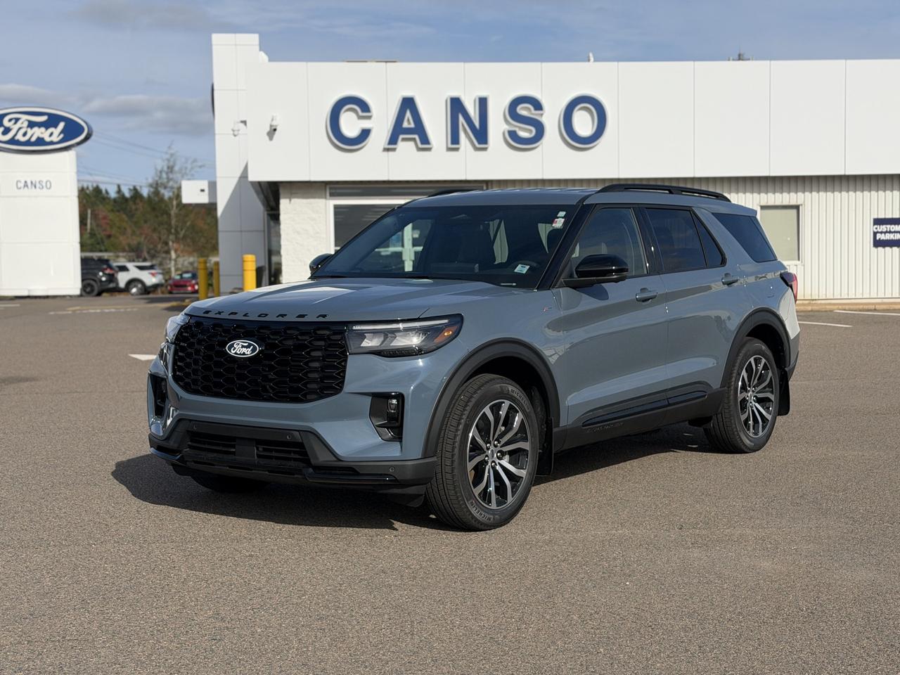 2027 Ford Explorer ST-Line 4WD Photo2
