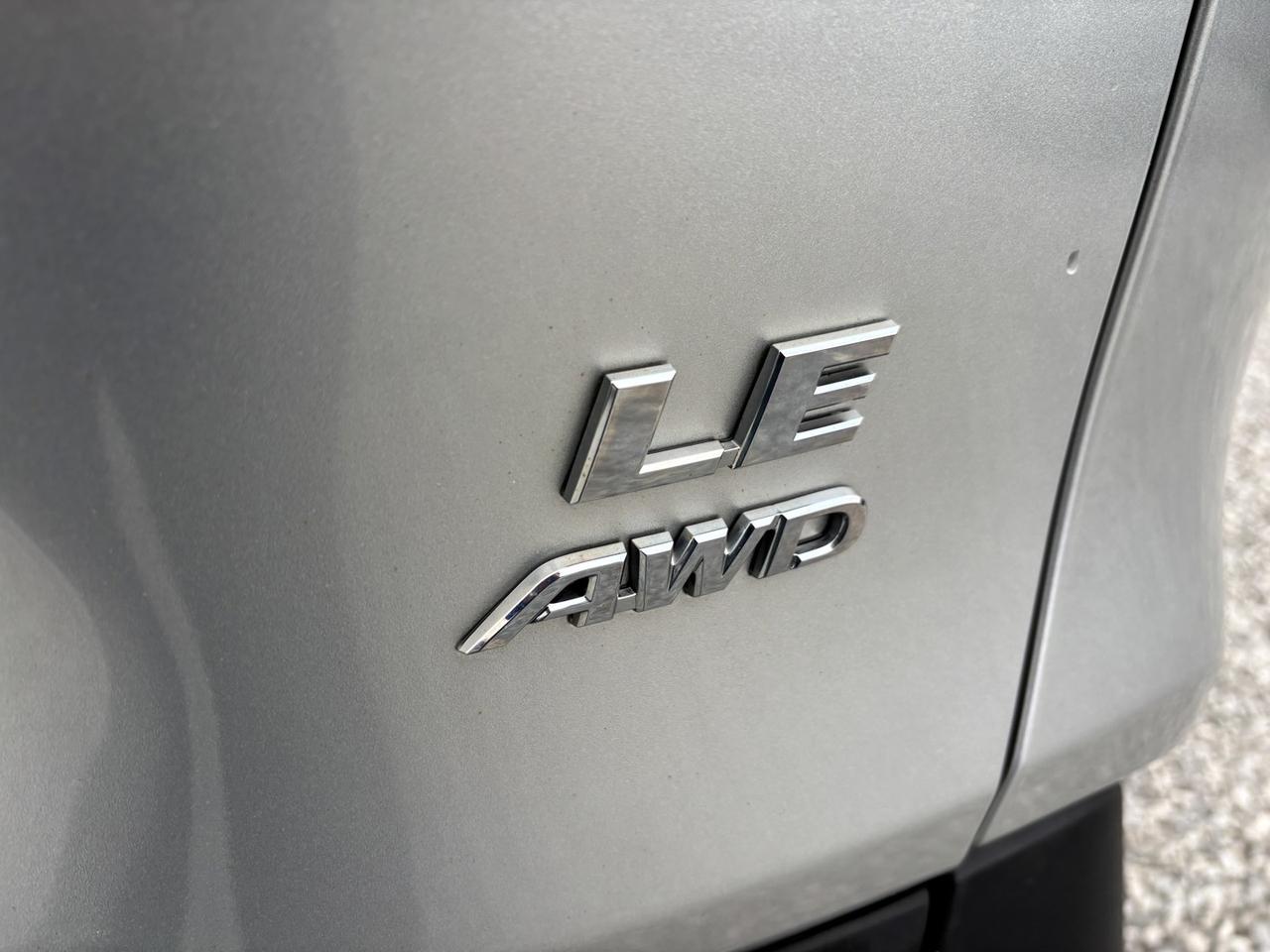 2021 Toyota RAV4 LE ~CLEAN CARFAX~ Photo