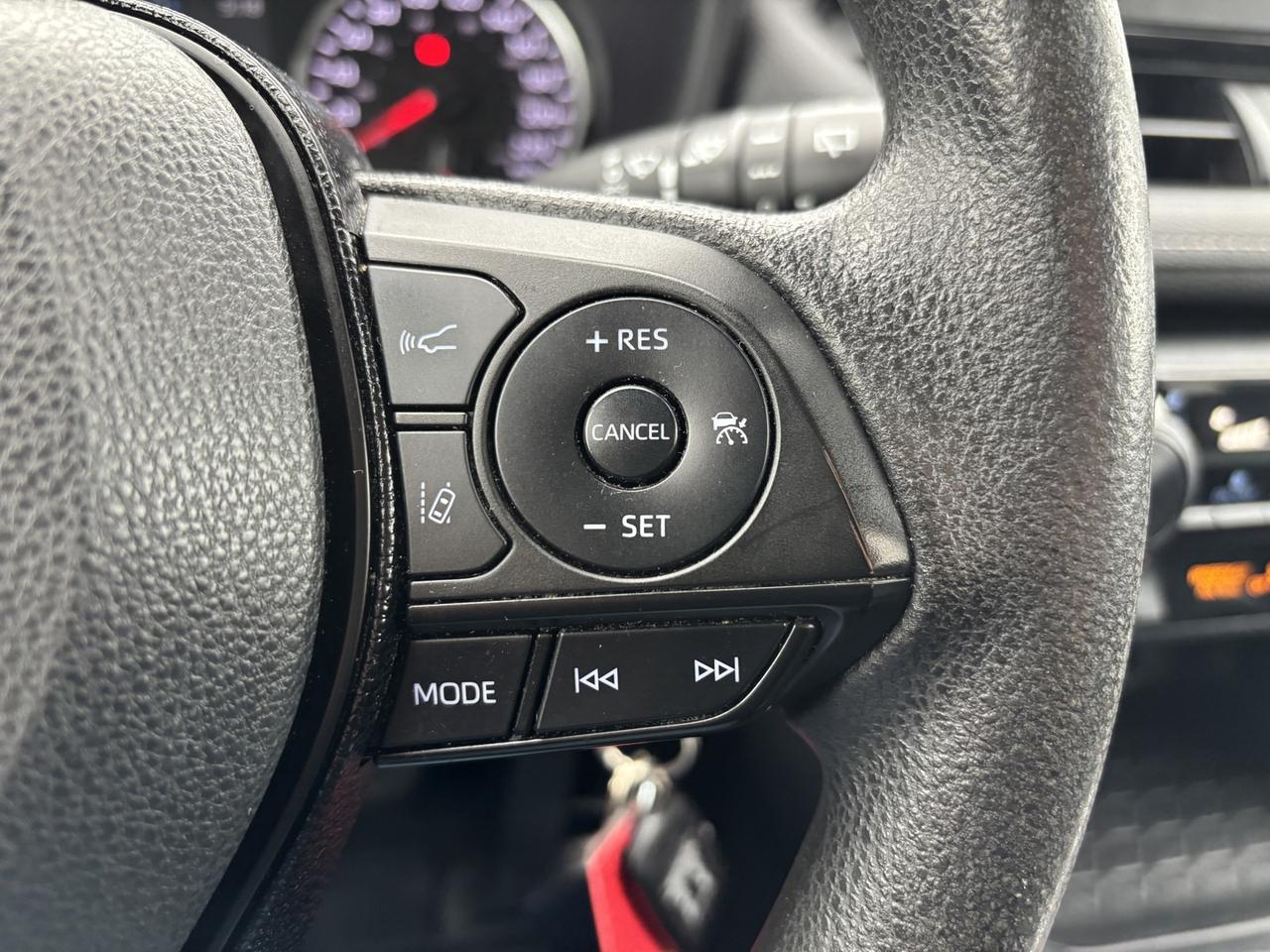 2021 Toyota RAV4 LE ~CLEAN CARFAX~ Photo