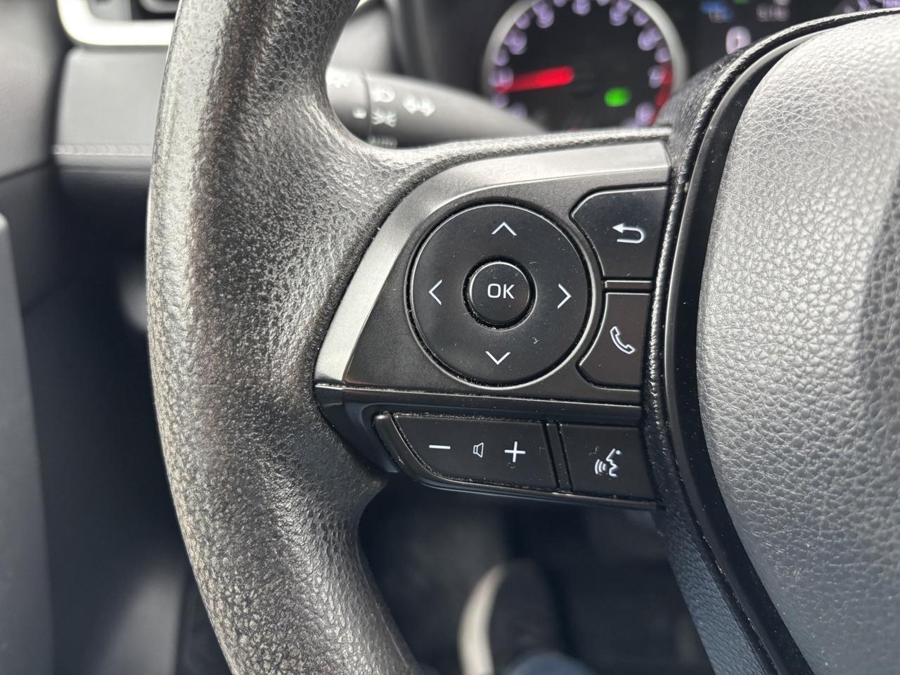 2021 Toyota RAV4 LE ~CLEAN CARFAX~ Photo