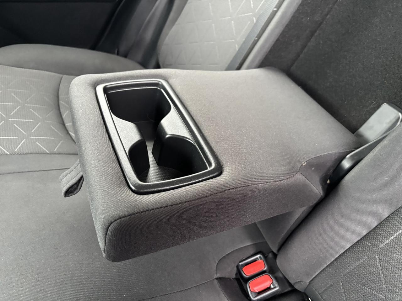 2021 Toyota RAV4 LE ~CLEAN CARFAX~ Photo