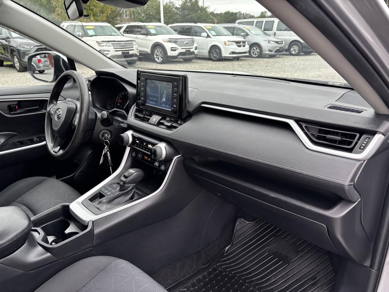 2021 Toyota RAV4 LE ~CLEAN CARFAX~ Photo