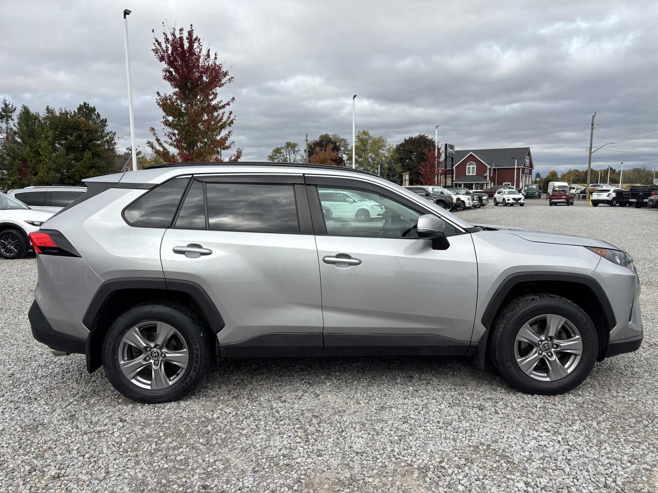 2021 Toyota RAV4 LE ~CLEAN CARFAX~ Photo