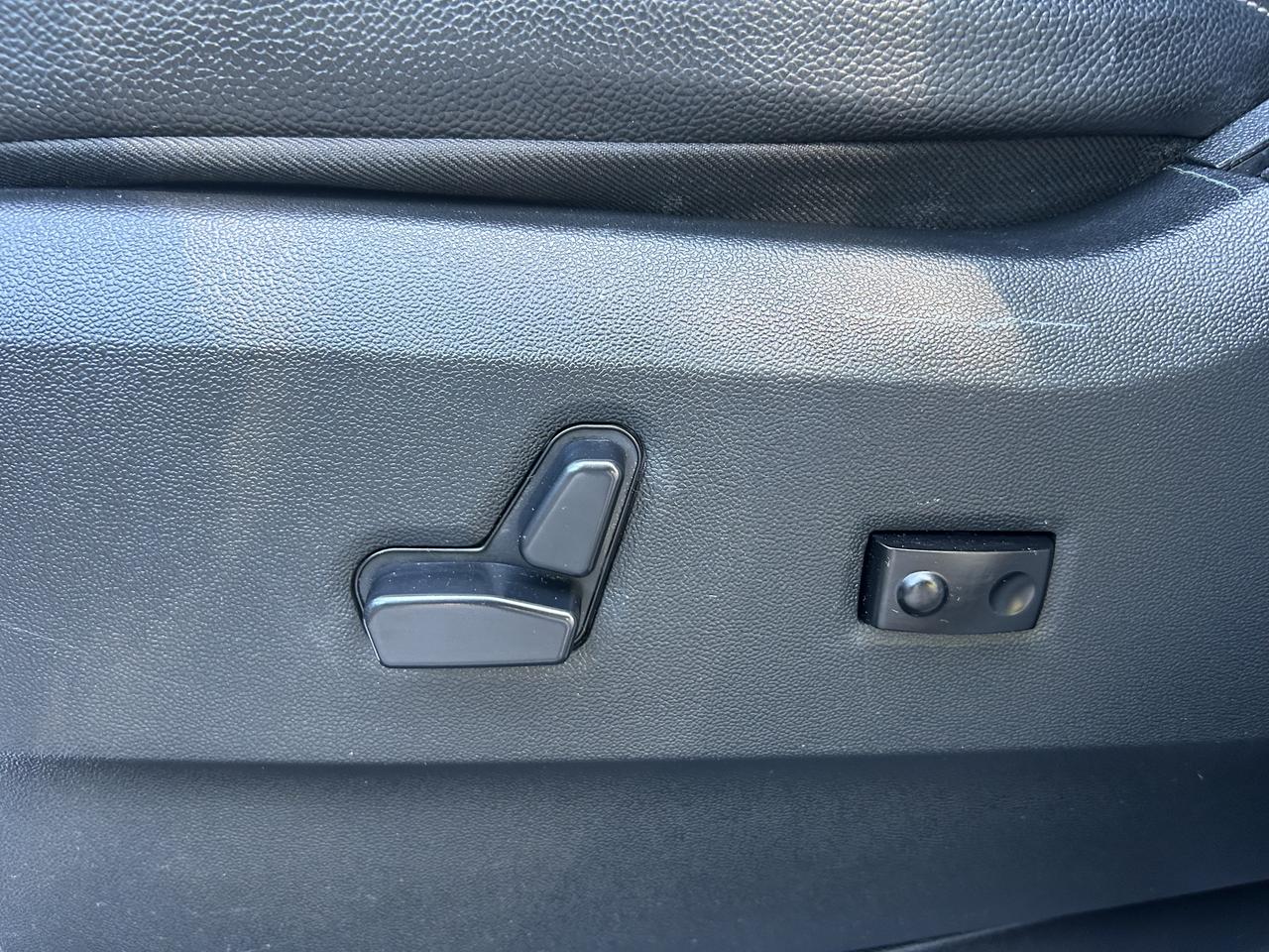2018 Dodge Grand Caravan Crew Plus - B/U CAM, NAV, STOW 'N GO & MORE!! - Photo #17