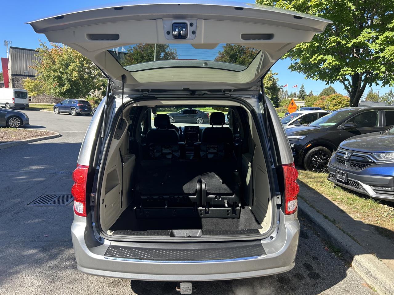 2018 Dodge Grand Caravan Crew Plus - B/U CAM, NAV, STOW 'N GO & MORE!! - Photo #7