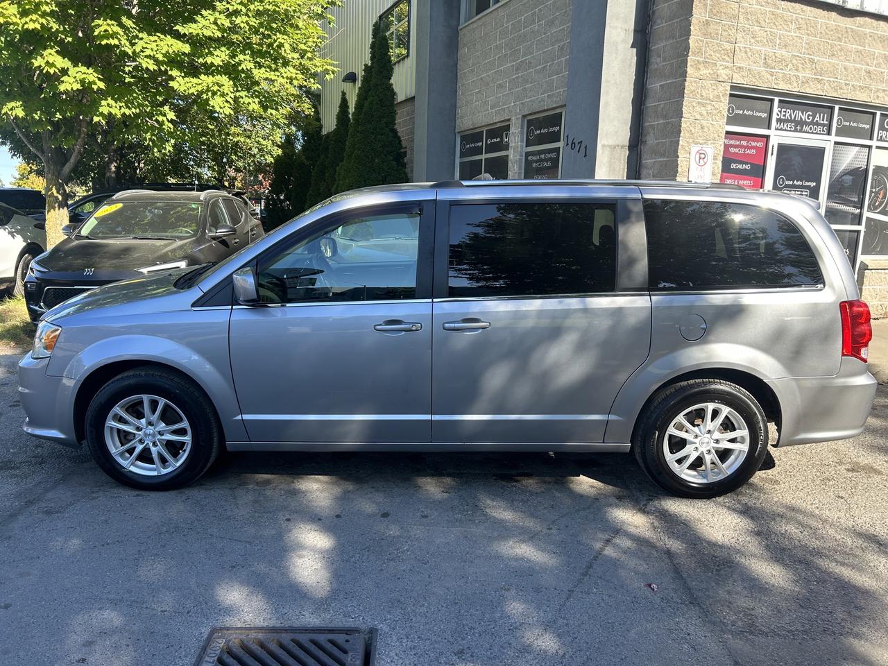 2018 Dodge Grand Caravan Crew Plus - B/U CAM, NAV, STOW 'N GO & MORE!! - Photo #2