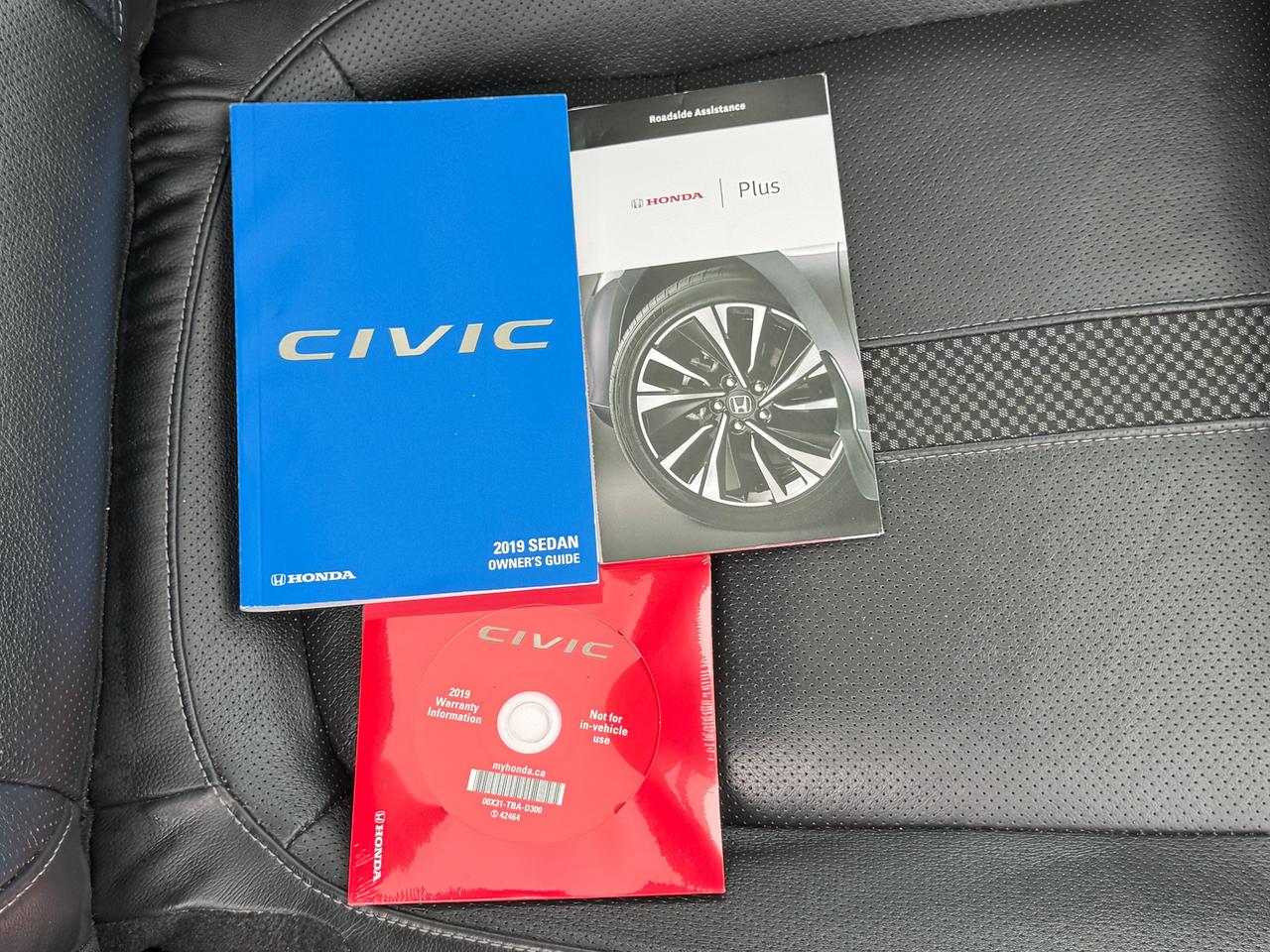 2019 Honda Civic Touring+Roof+Leather+Remote Start+Adaptive Cruise Photo