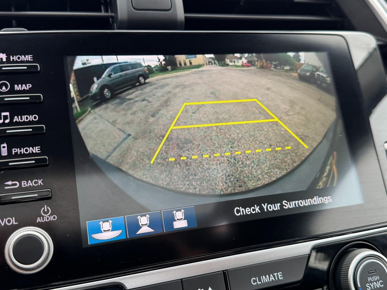 2019 Honda Civic Touring+Roof+Leather+Remote Start+Adaptive Cruise Photo