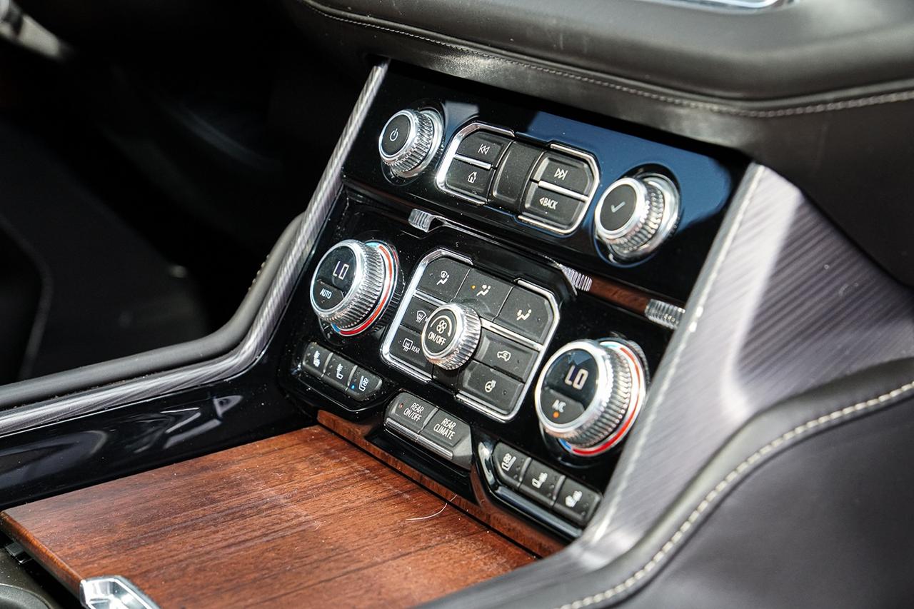 2023 GMC Yukon Denali Ultimate |7 PASS|FULLY LOADED|HUD|BOSE|PANO Photo