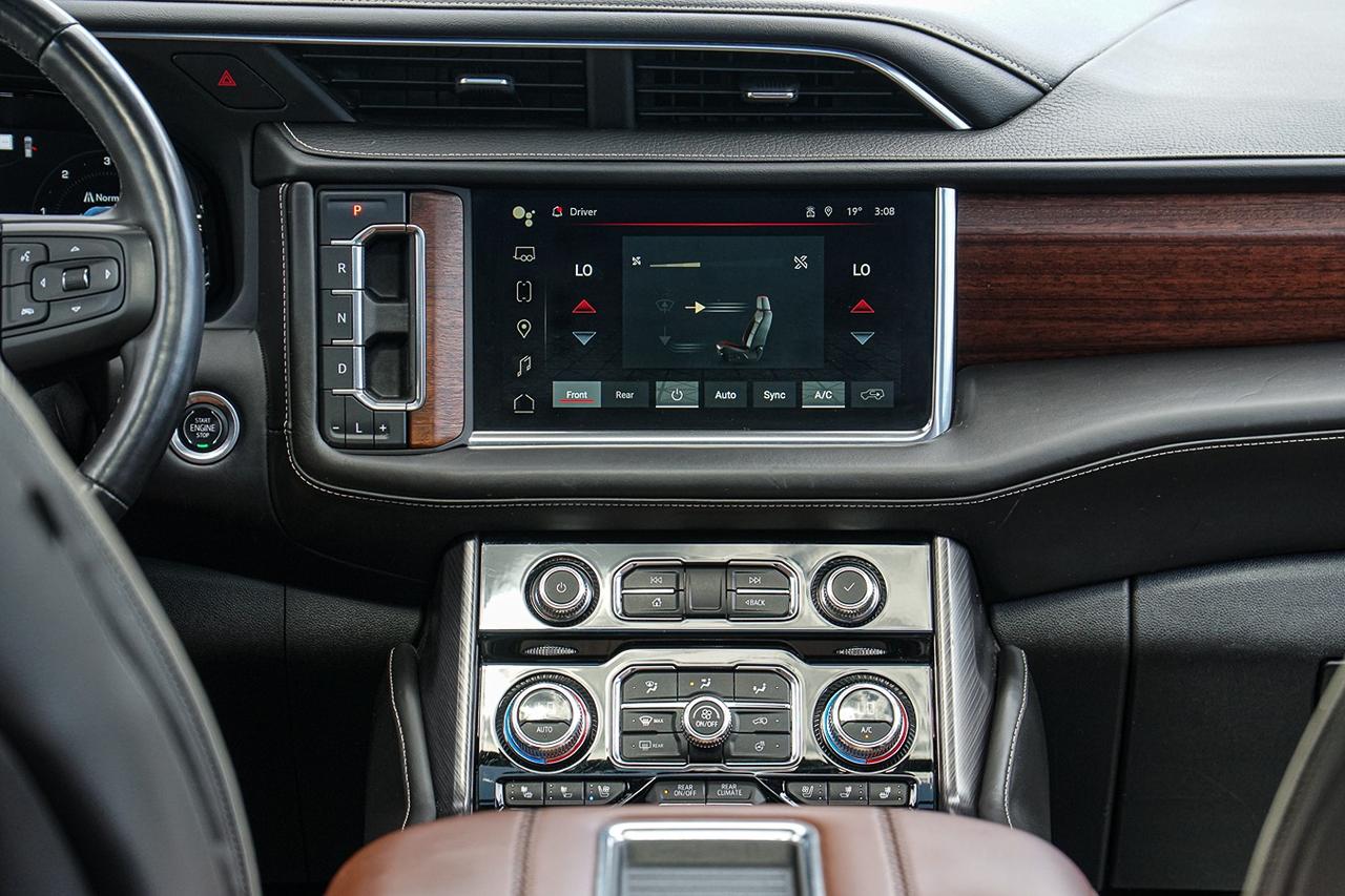 2023 GMC Yukon Denali Ultimate |7 PASS|FULLY LOADED|HUD|BOSE|PANO Photo