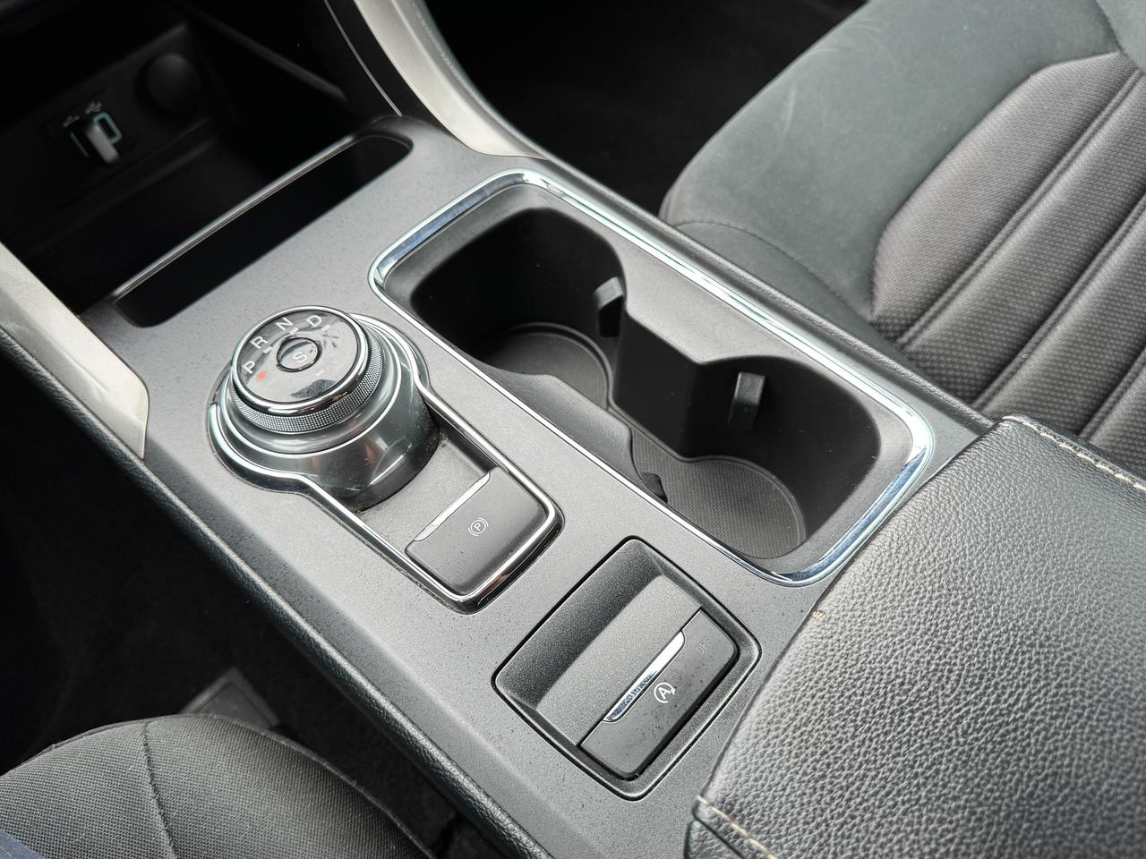 2019 Ford Fusion SE+CLEAN CARFAX+APPLEPLAY+A/C Photo