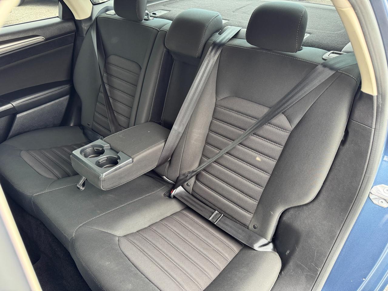 2019 Ford Fusion SE+CLEAN CARFAX+APPLEPLAY+A/C Photo