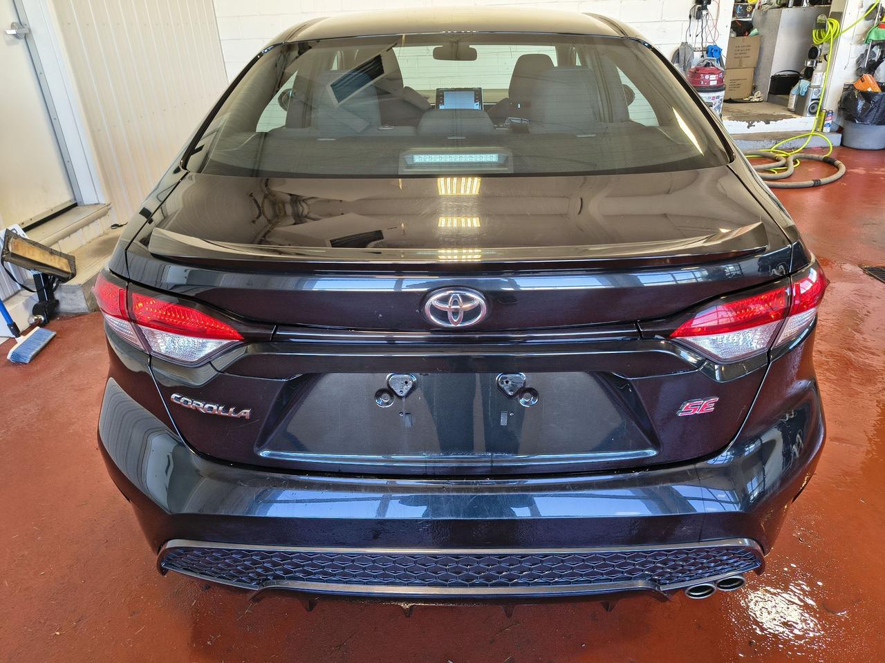 2020 Toyota Corolla SE Photo0