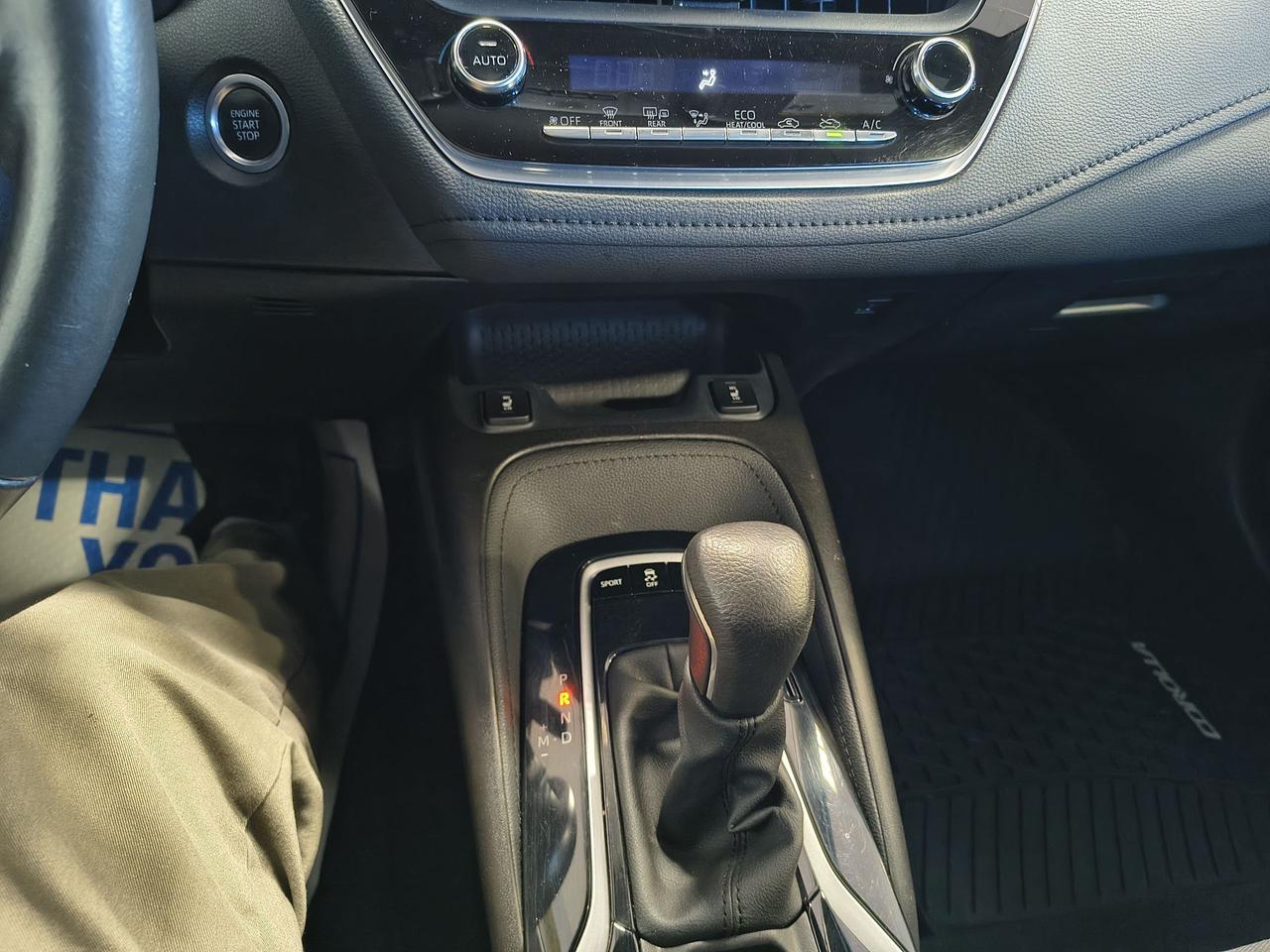 2020 Toyota Corolla SE Photo0