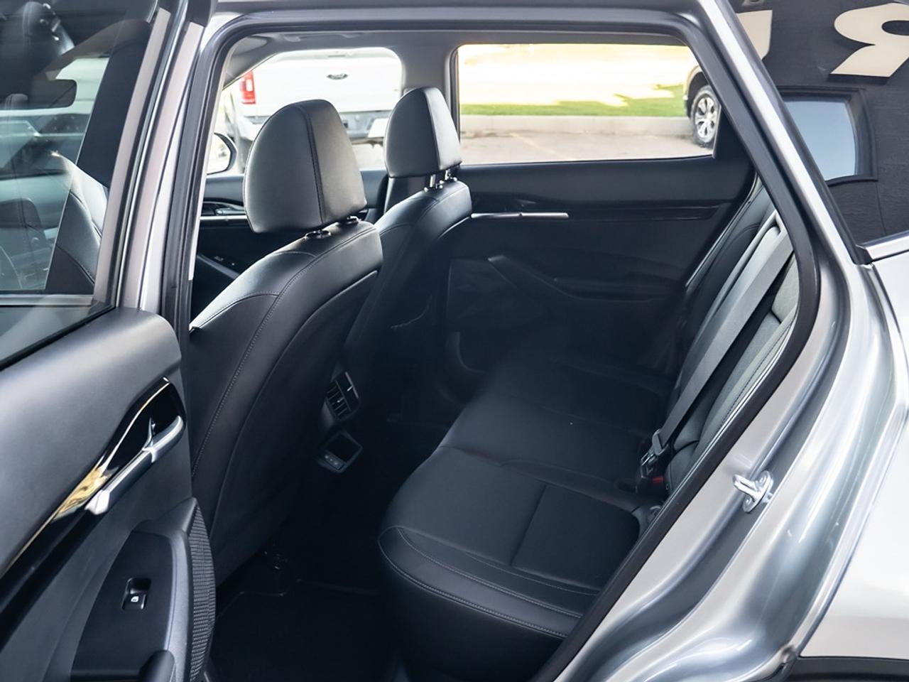 2025 Kia Seltos EX AWD Photo17