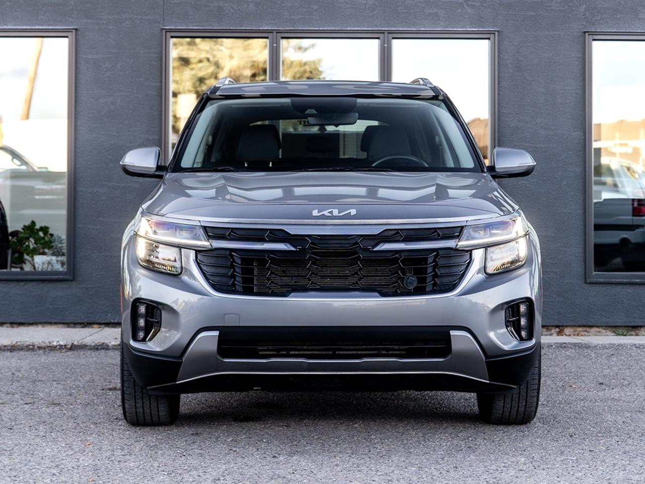 2025 Kia Seltos EX AWD Photo2