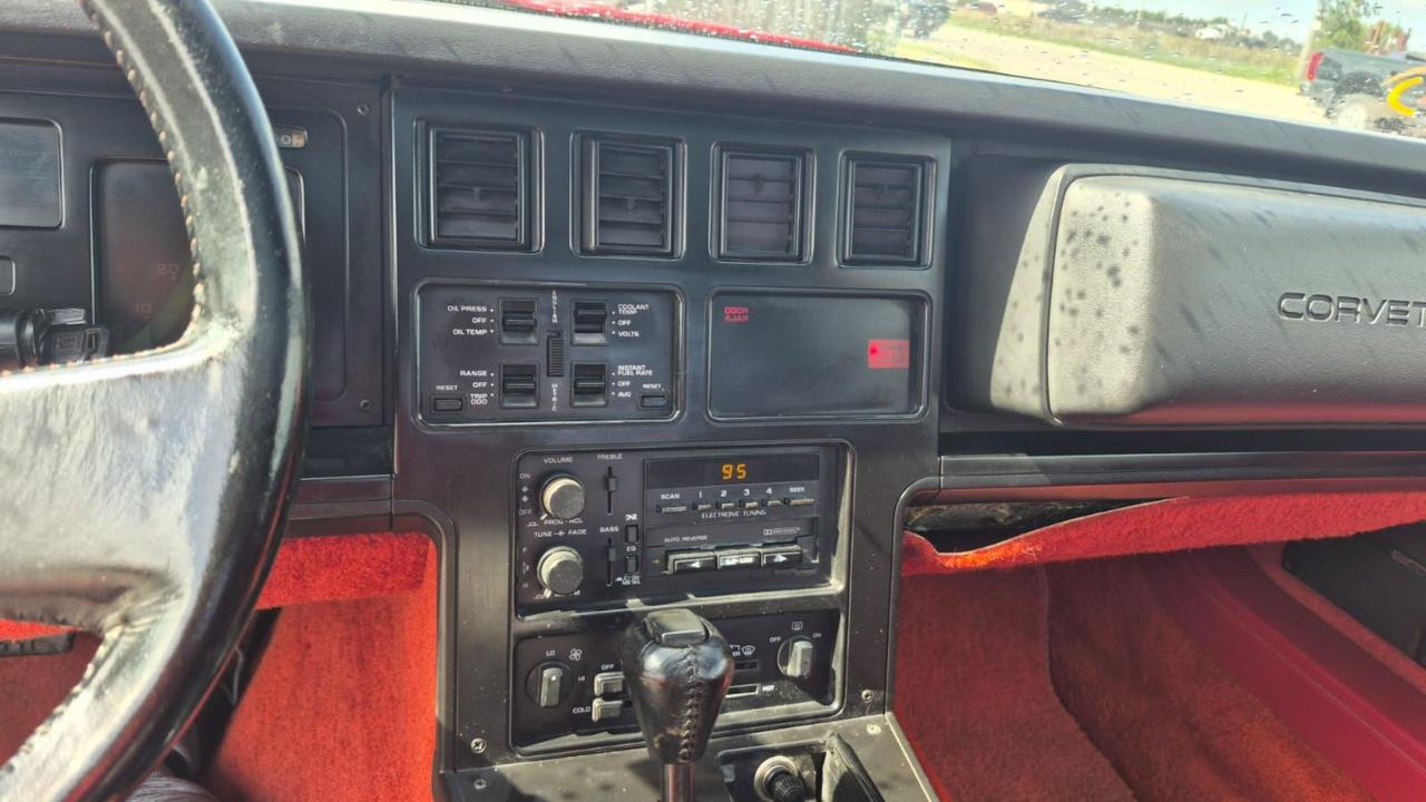1984 Chevrolet Corvette WELL MAINTAINED, NEEDS TUNE UP, RUNS AND DRIVES Photo
