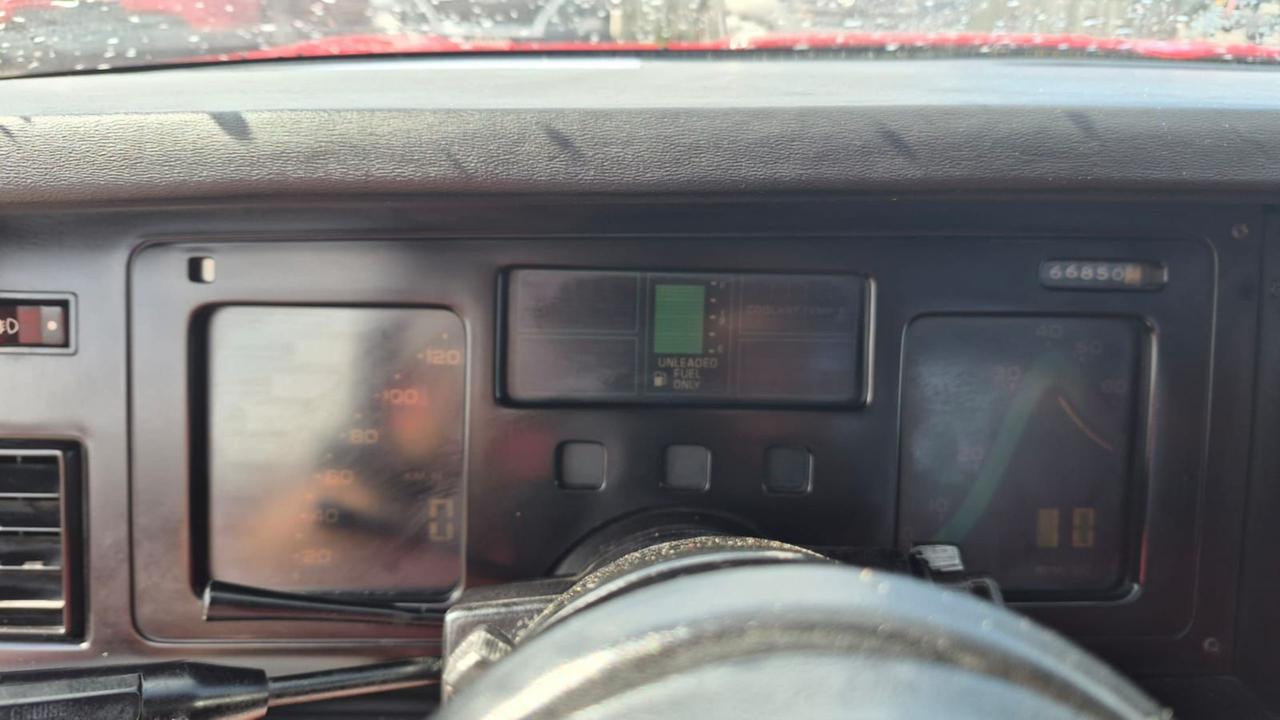 1984 Chevrolet Corvette WELL MAINTAINED, NEEDS TUNE UP, RUNS AND DRIVES Photo