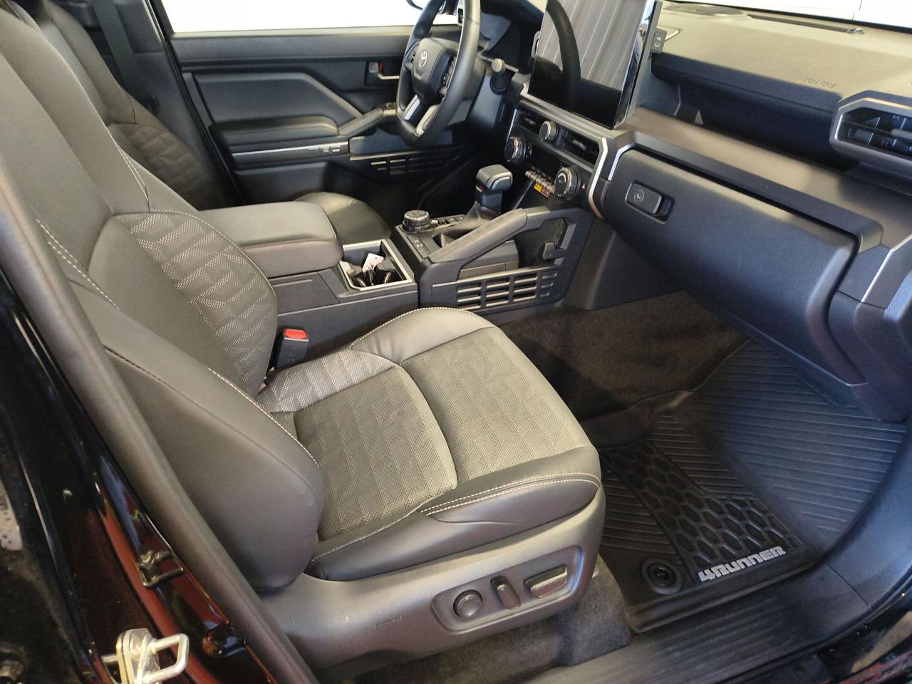 2025 Toyota 4Runner HYBRID Photo