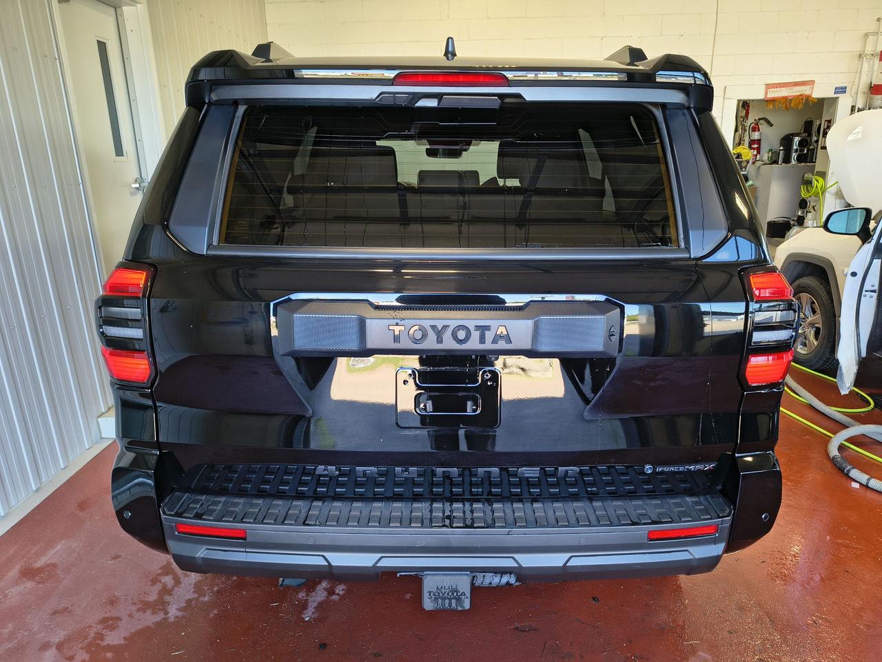 2025 Toyota 4Runner HYBRID Photo0