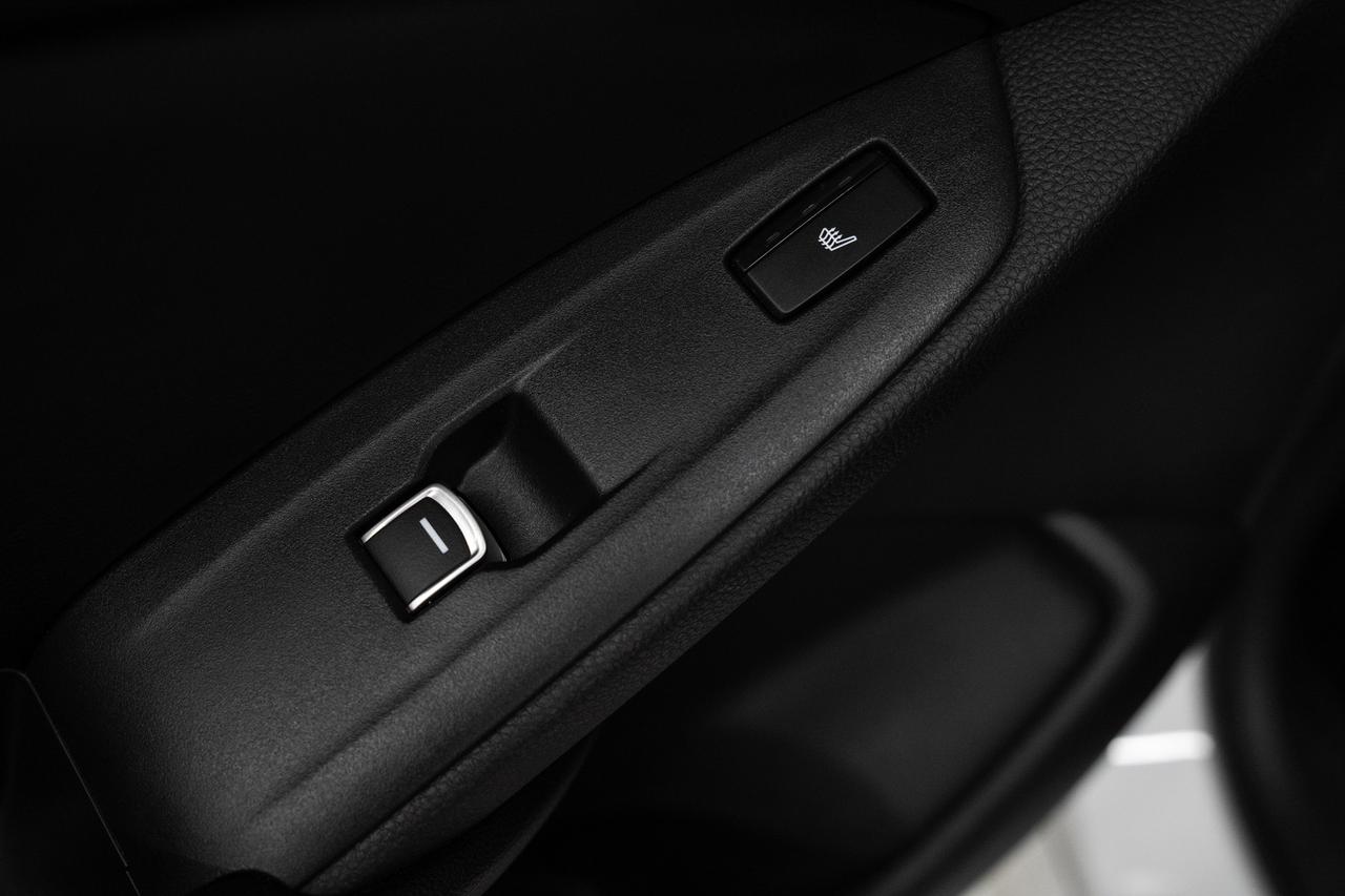 2020 Honda Accord TOURING | Nav | Leather | Sunroof | BSM | CarPlay Photo