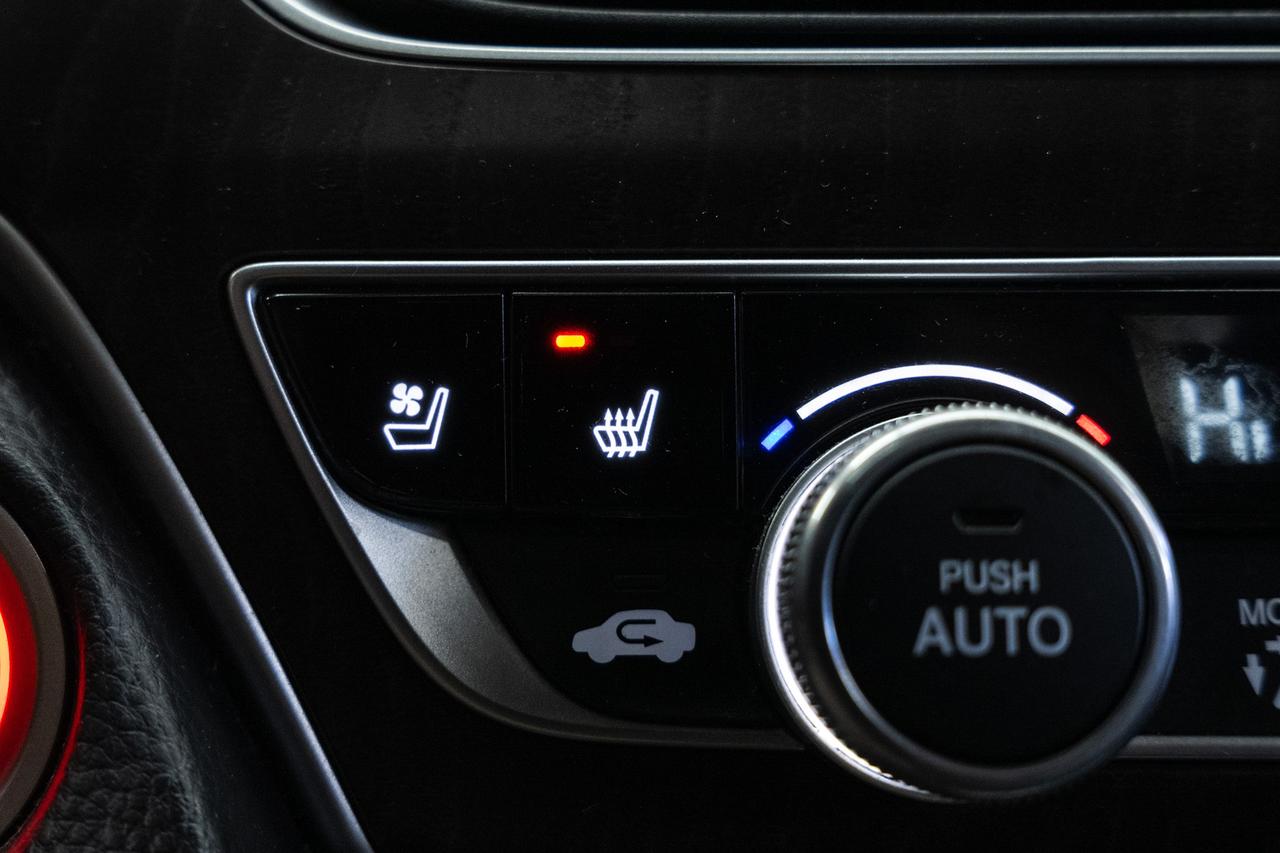 2020 Honda Accord TOURING | Nav | Leather | Sunroof | BSM | CarPlay Photo