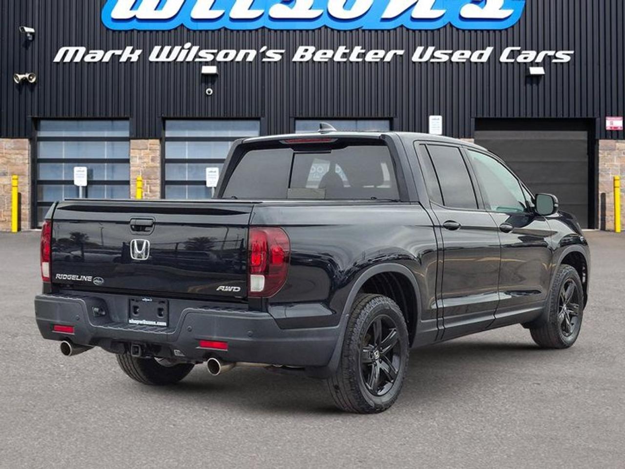 2021 Honda Ridgeline Black Edition AWD | Leather | Sunroof | Nav | Radar Cruise | Cooled + Heated Seats | and More ! Photo