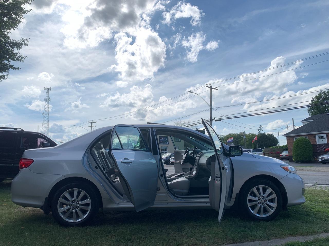 2009 Toyota Corolla DEALER SERVICED CERTIFIED LOADED LOW KMS Photo