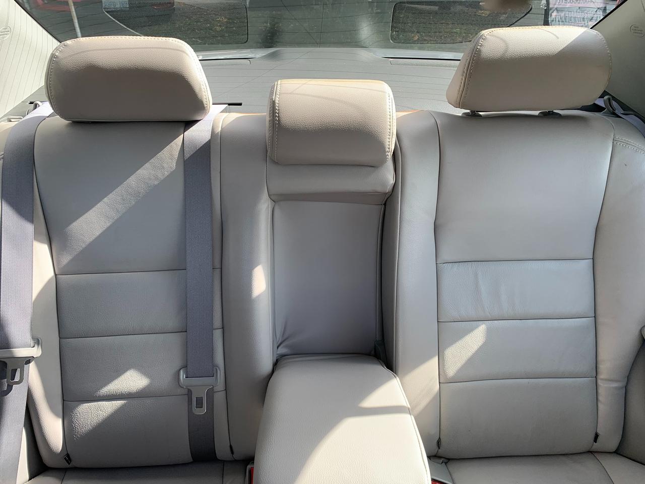 2009 Toyota Corolla DEALER SERVICED CERTIFIED LOADED LOW KMS Photo
