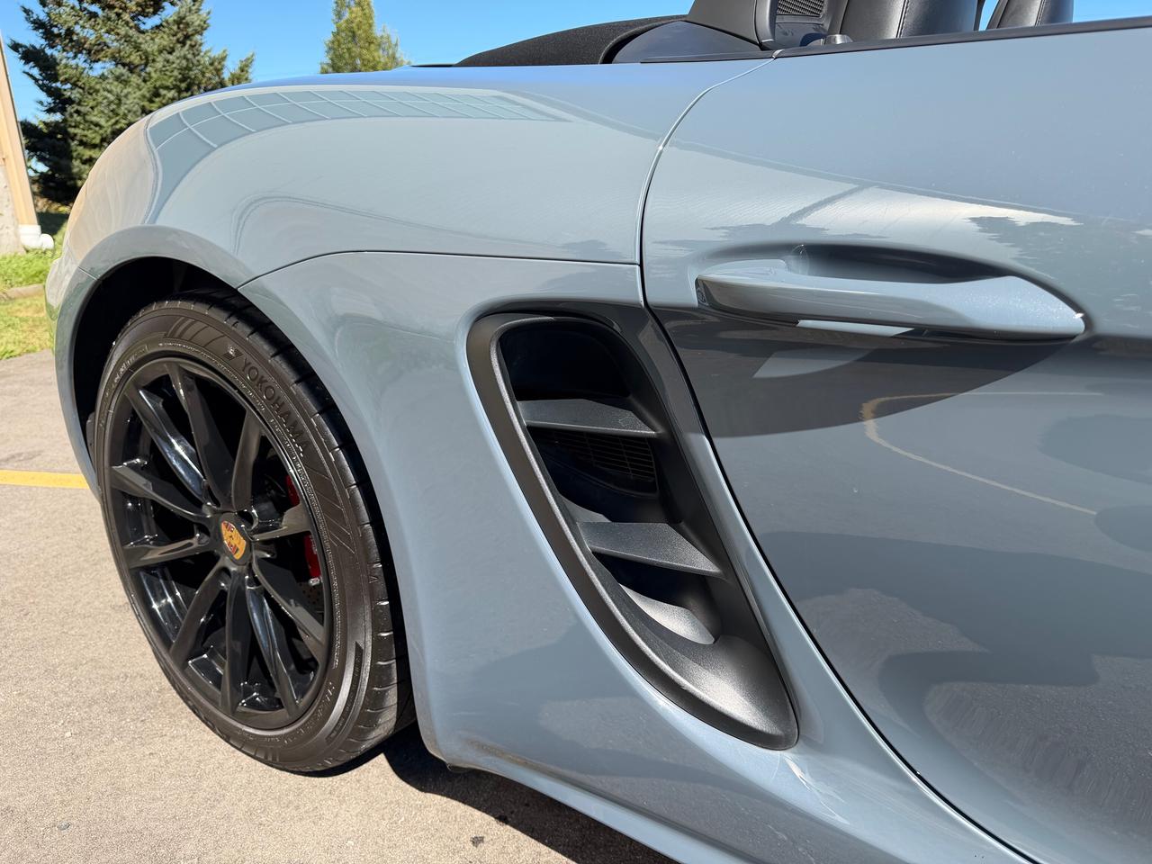 2018 Porsche 718 Boxster Convertible *GREAT YEAR ROUND SPORTS CAR* Photo