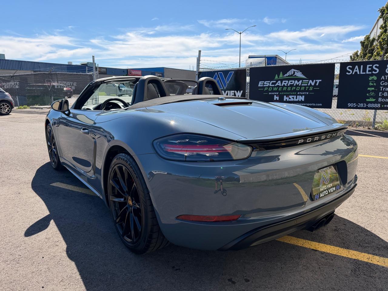 2018 Porsche 718 Boxster Convertible *GREAT YEAR ROUND SPORTS CAR* Photo