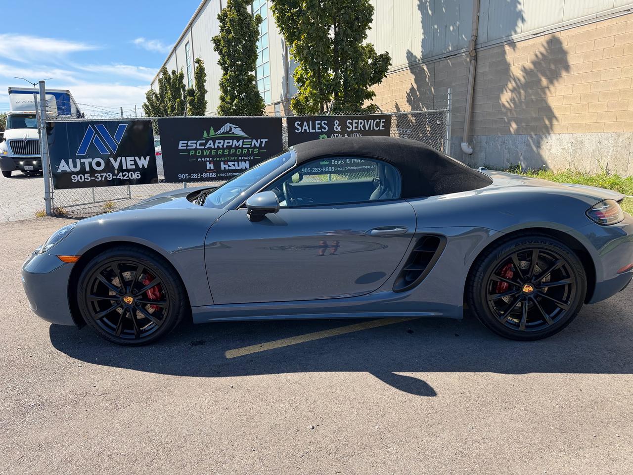 2018 Porsche 718 Boxster Convertible *GREAT YEAR ROUND SPORTS CAR* Photo